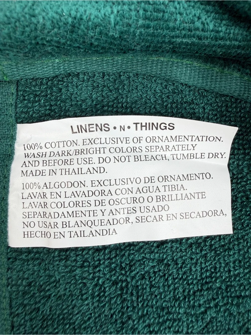 Vintage Linens' N Things Fingertip Kitchen Bath Hand Towels Christmas Holiday
